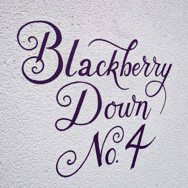 blackberry-down-housesign-sign-script-handpainted-lettering-signwriting-signpainting