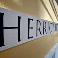 herriot-house-cheltenham-fascia-house-sign-handpainted-roman-lettering-signwriting-signwriter