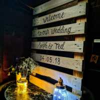 pallet-wedding-sign-custom-handpainted-bride-groom-rustic-barn-signwriting-personal