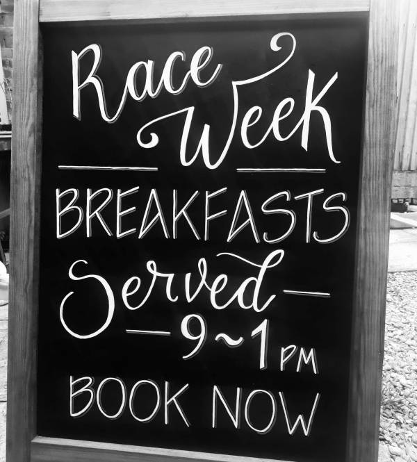 race-week-aboard-suffolks-cheltenham-blackboard-chalkboard-handlettering