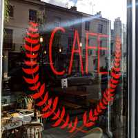 window-glass-sign-cafe-handpainted-signwriting-cheltenham